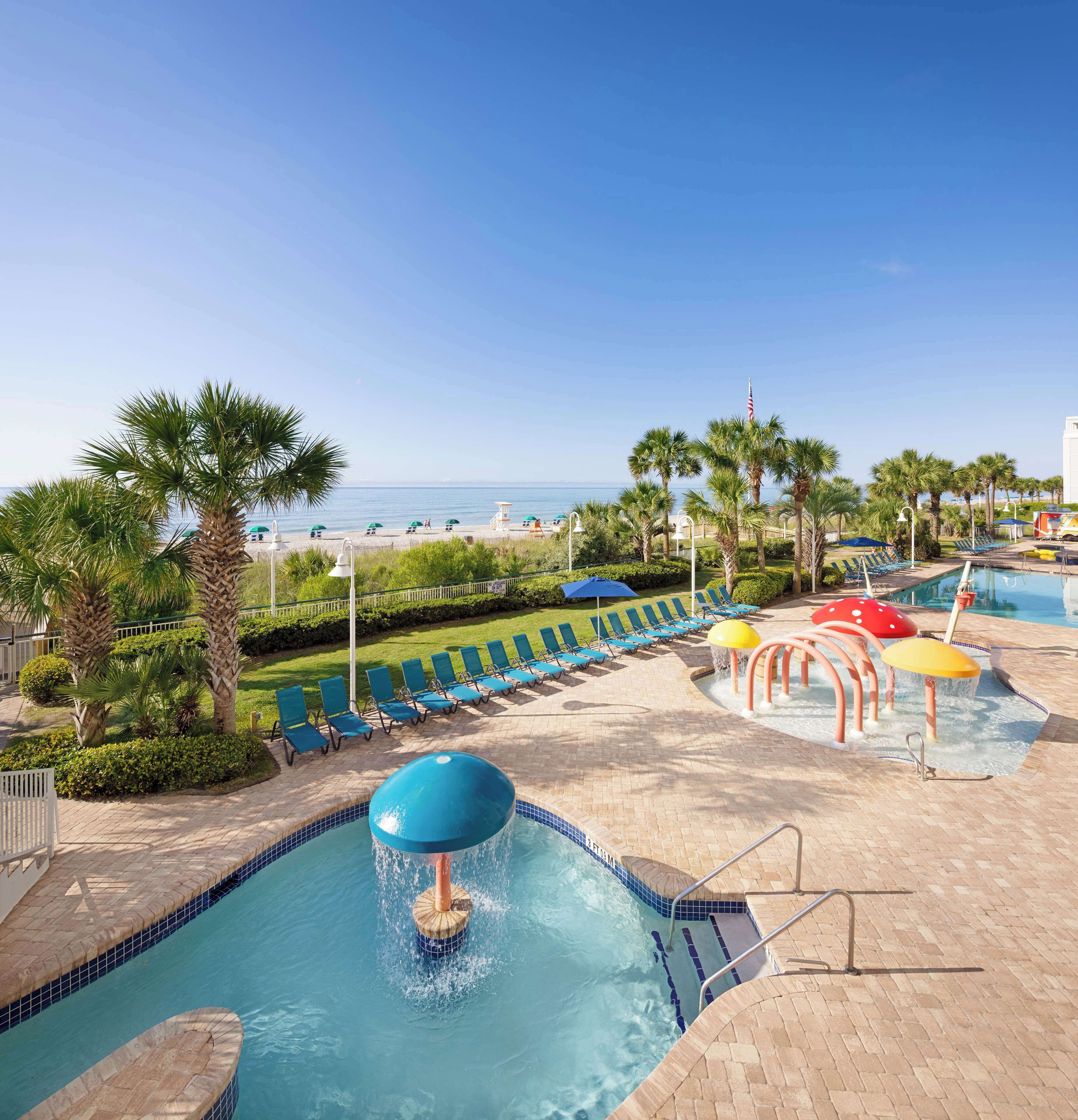 9 outdoor pools, pool umbrellas, sun loungers