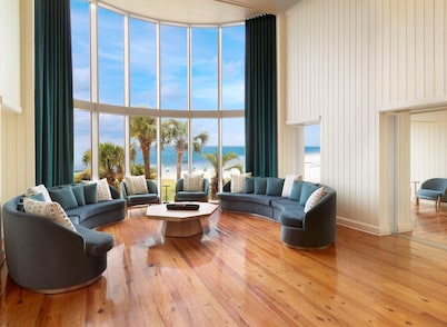Hampton Inn & Suites Myrtle Beach/Oceanfront