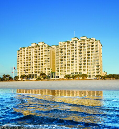 Hampton Inn Suites Myrtle Beach Oceanfront - Image 10