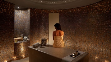 Couples treatment room(s), sauna, hot tub, steam room