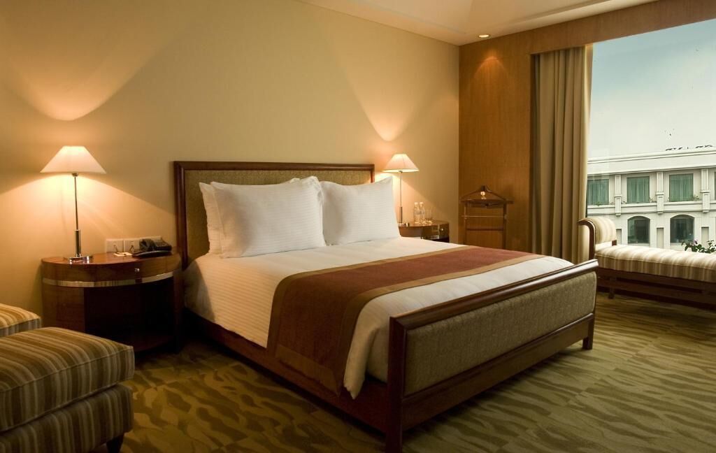 Premium bedding, down duvets, pillow-top beds, minibar