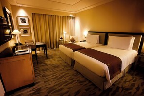 The Grand Deluxe Room with Twin Bed