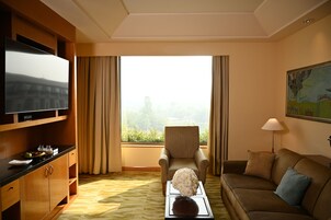 Executive Suite, 15% Off Food&Soft Beverages, 20% Off Spa&Laundry, Club Access, Butler On Request | View from room