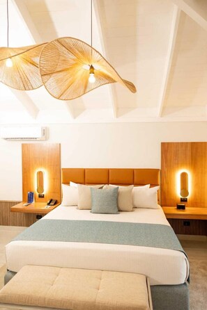 Club Room | In-room safe, iron/ironing board, free WiFi, bed sheets