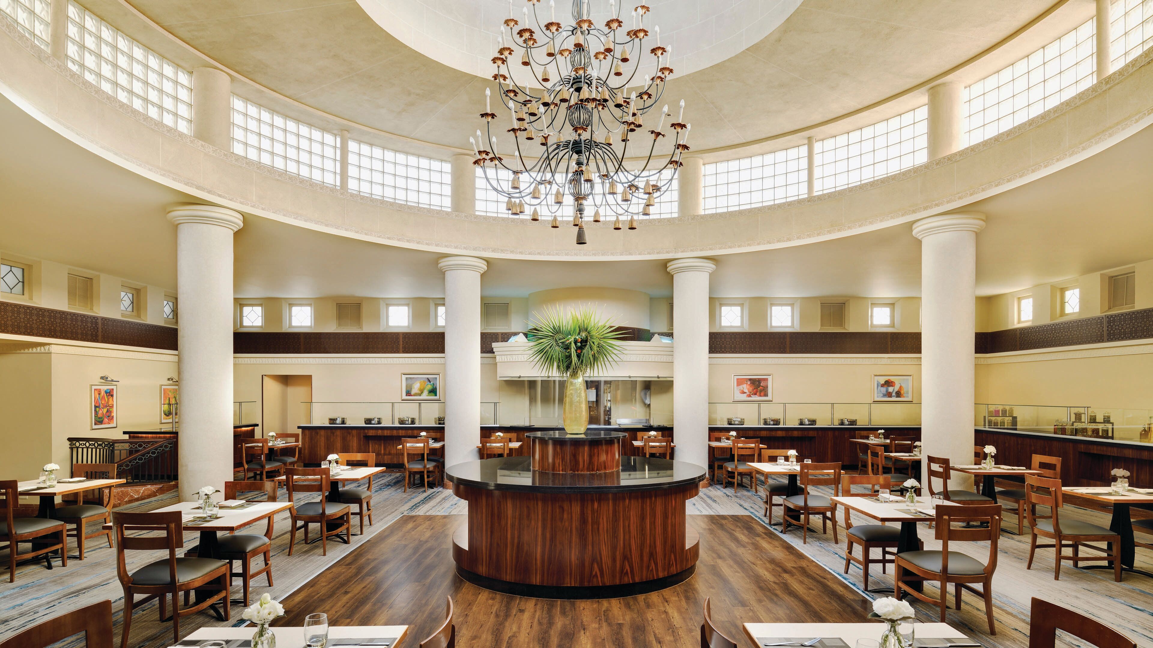 Daily buffet breakfast (JOD 20 per person)