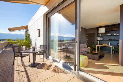 Crowne Plaza Geneva by IHG