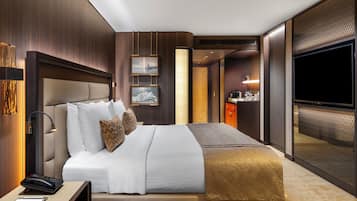 Premium-Zimmer, 1 Doppelbett, Zutritt zur Club Lounge, Meerblick (Renovated) | Minibar, Zimmersafe, Schreibtisch, laptopgeeigneter Arbeitsplatz