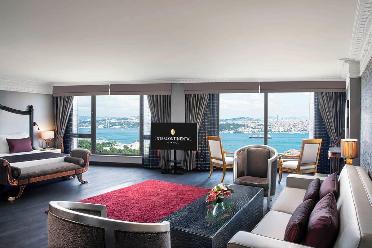 Phòng Suite, 1 giường cỡ king (Concept) | Minibar, két bảo mật tại phòng, bàn 