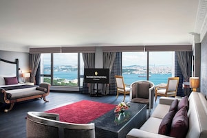 Suite, 1 King Bed (Concept) | Minibar, in-room safe, desk, laptop workspace
