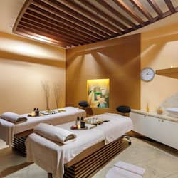 Espace de soins pour les couples, sauna, bain à remous, hammam