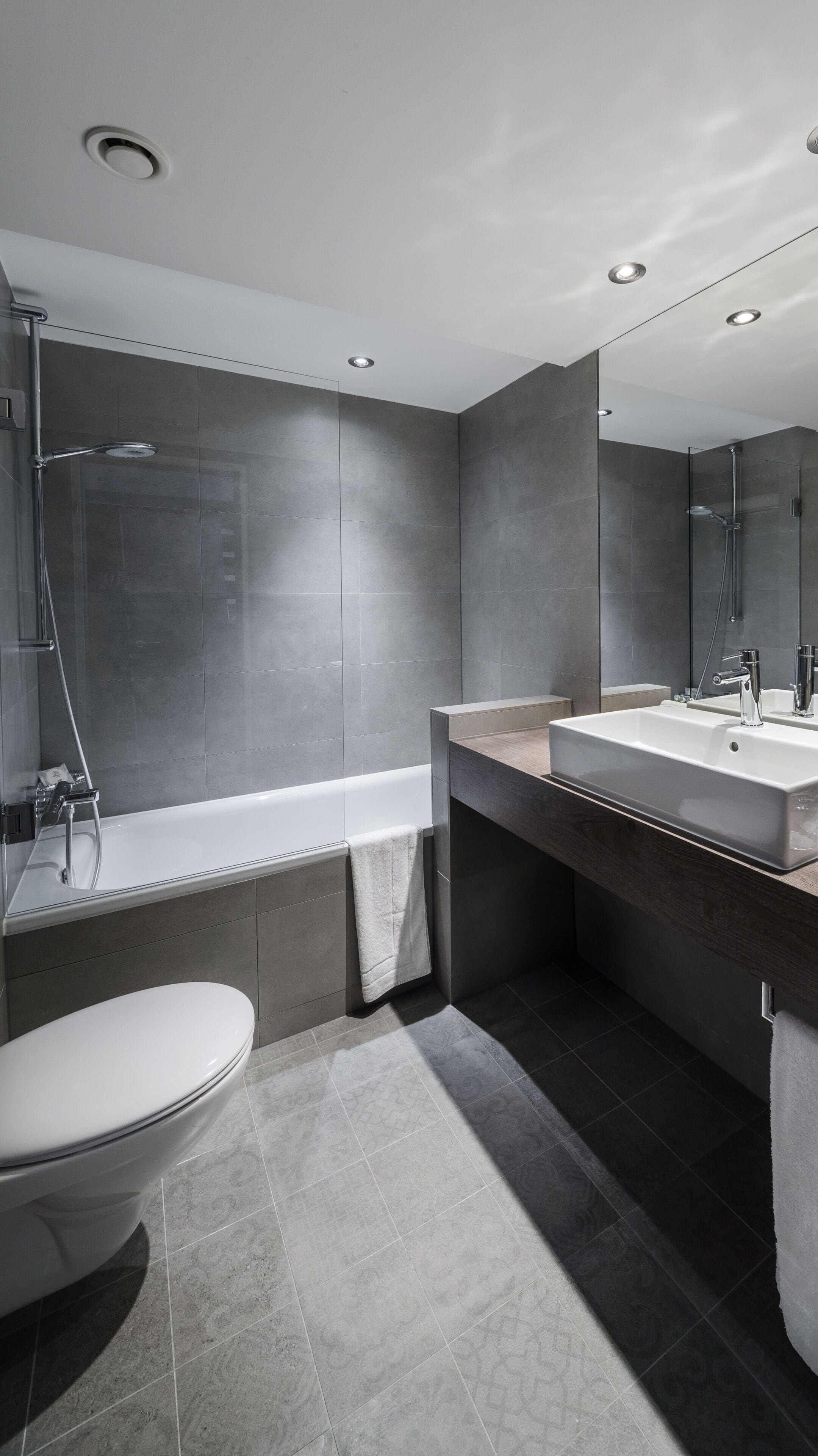 1 bedroom, hypo-allergenic bedding, pillow-top beds, in-room safe