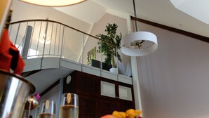 Suite (Maisonette) | In-room dining