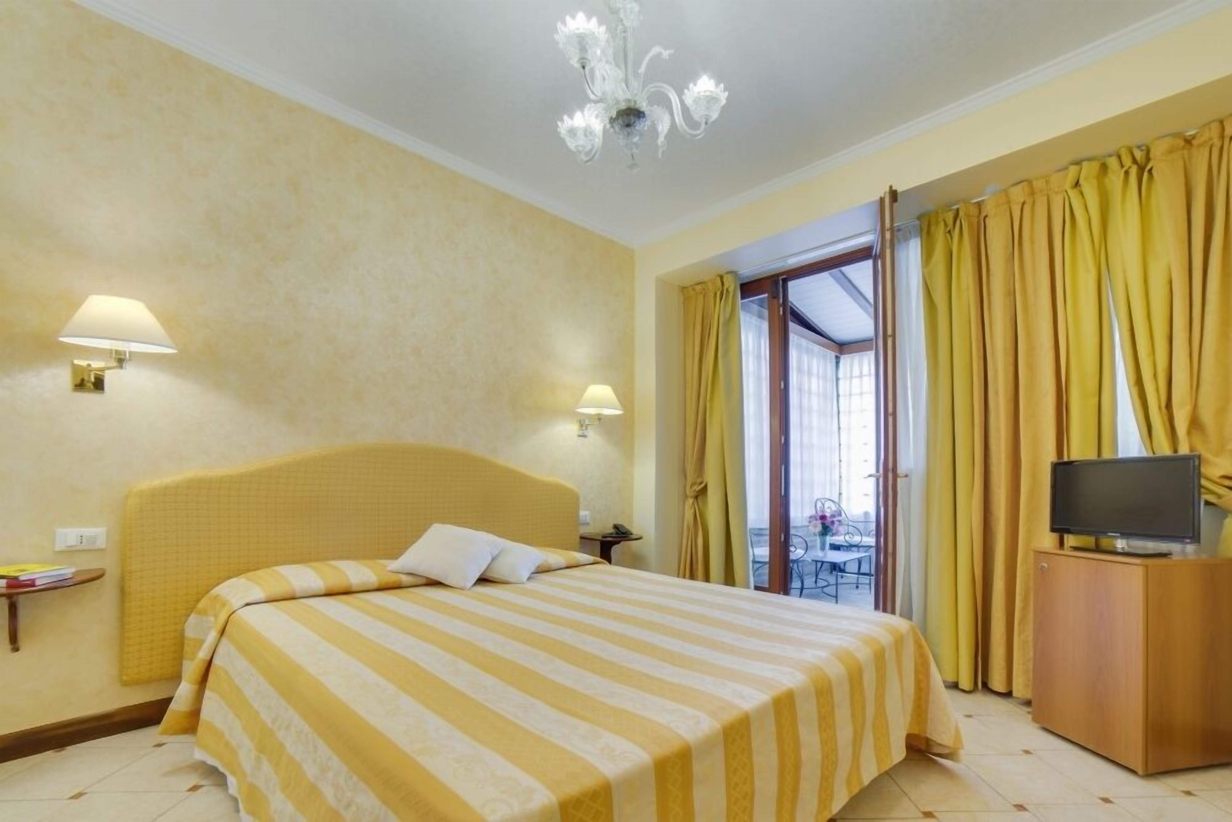comfort double room (pet friendly) | 1 bedroom, frette italian sheets, select comfort beds, minibar