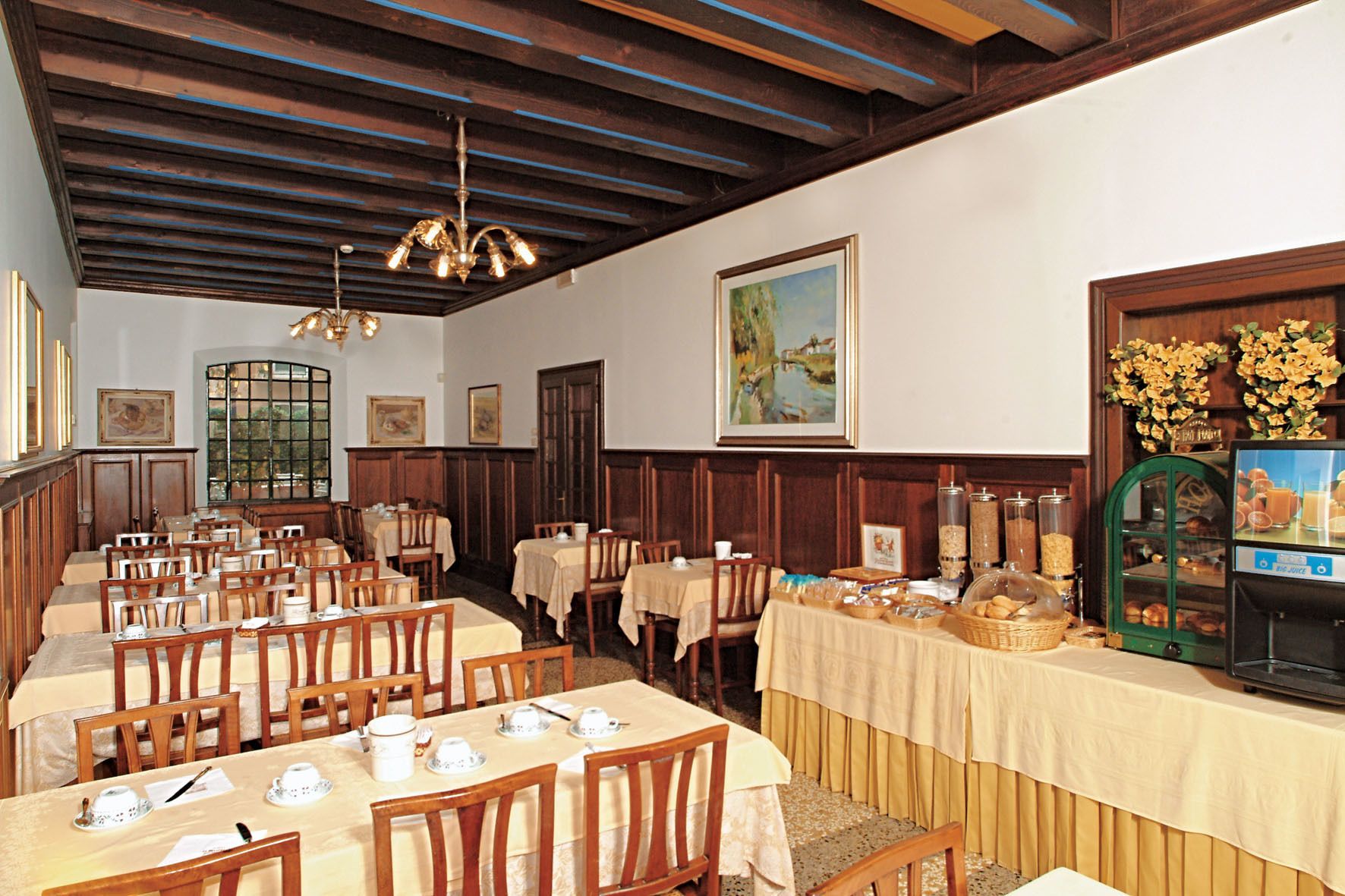 daily buffet breakfast (eur 16 per person)