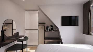 Superior Double Room | Premium bedding, in-room safe, desk, blackout drapes