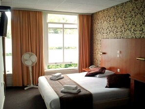 Chambre Double ou avec lits jumeaux