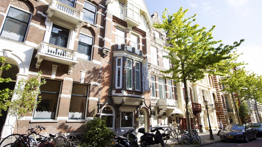 Quentin Museum Square Hotel