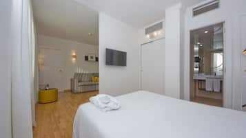 Donsdekens, een kluis op de kamer, individueel gemeubileerd