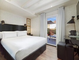 Quarto casal luxo de uso individual, terraço | Frigobar, cofres nos quartos, quartos à prova de som