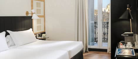 Minibar, coffres-forts dans les chambres, chambres insonorisées