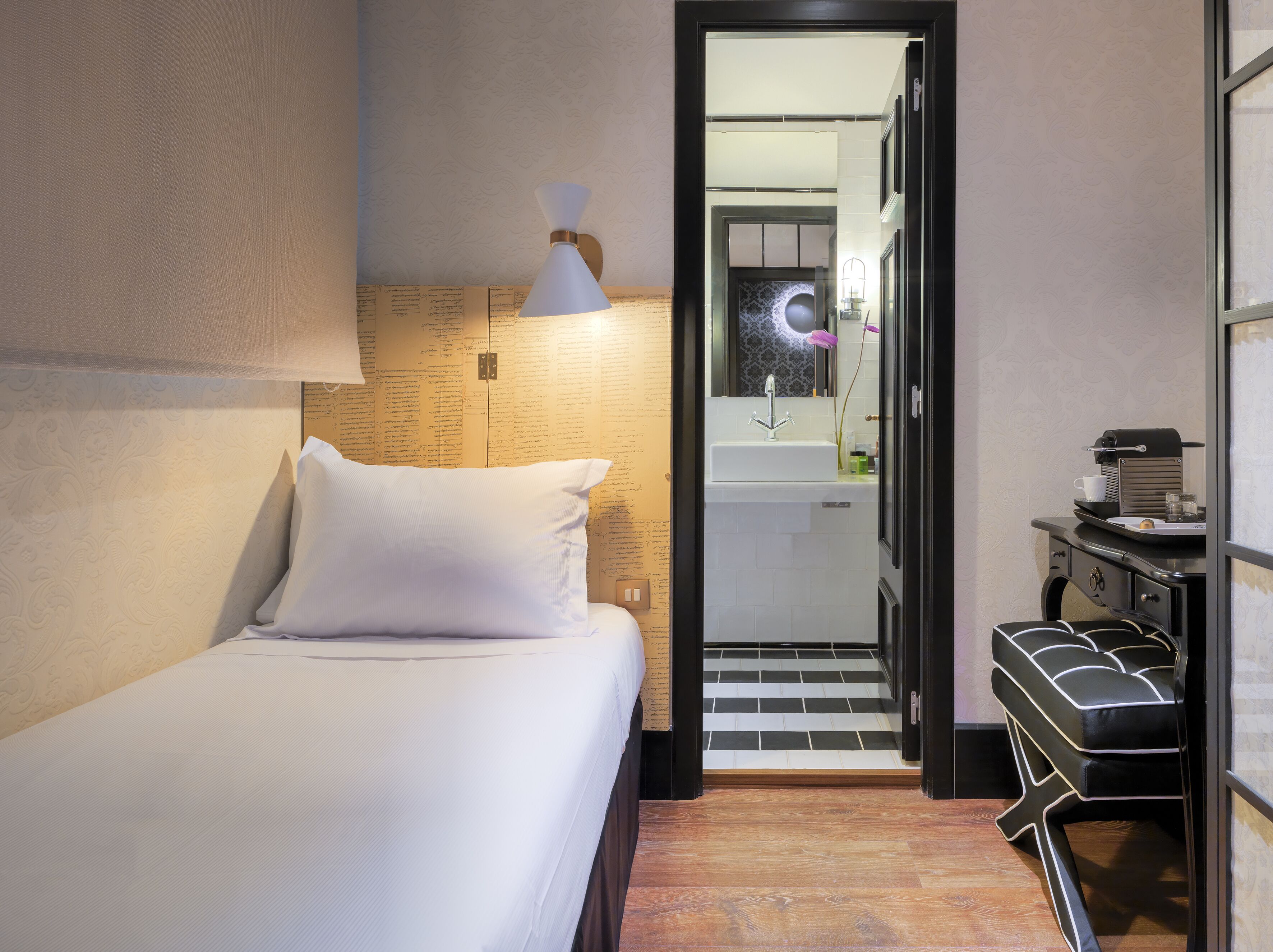 Essential Single | Frigobar, cofres nos quartos, quartos à prova de som