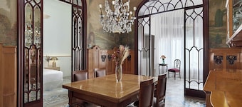 H10 Catalunya Plaza Boutique Hotel