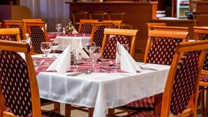 Restaurant - Hotel Ében (Budapest)