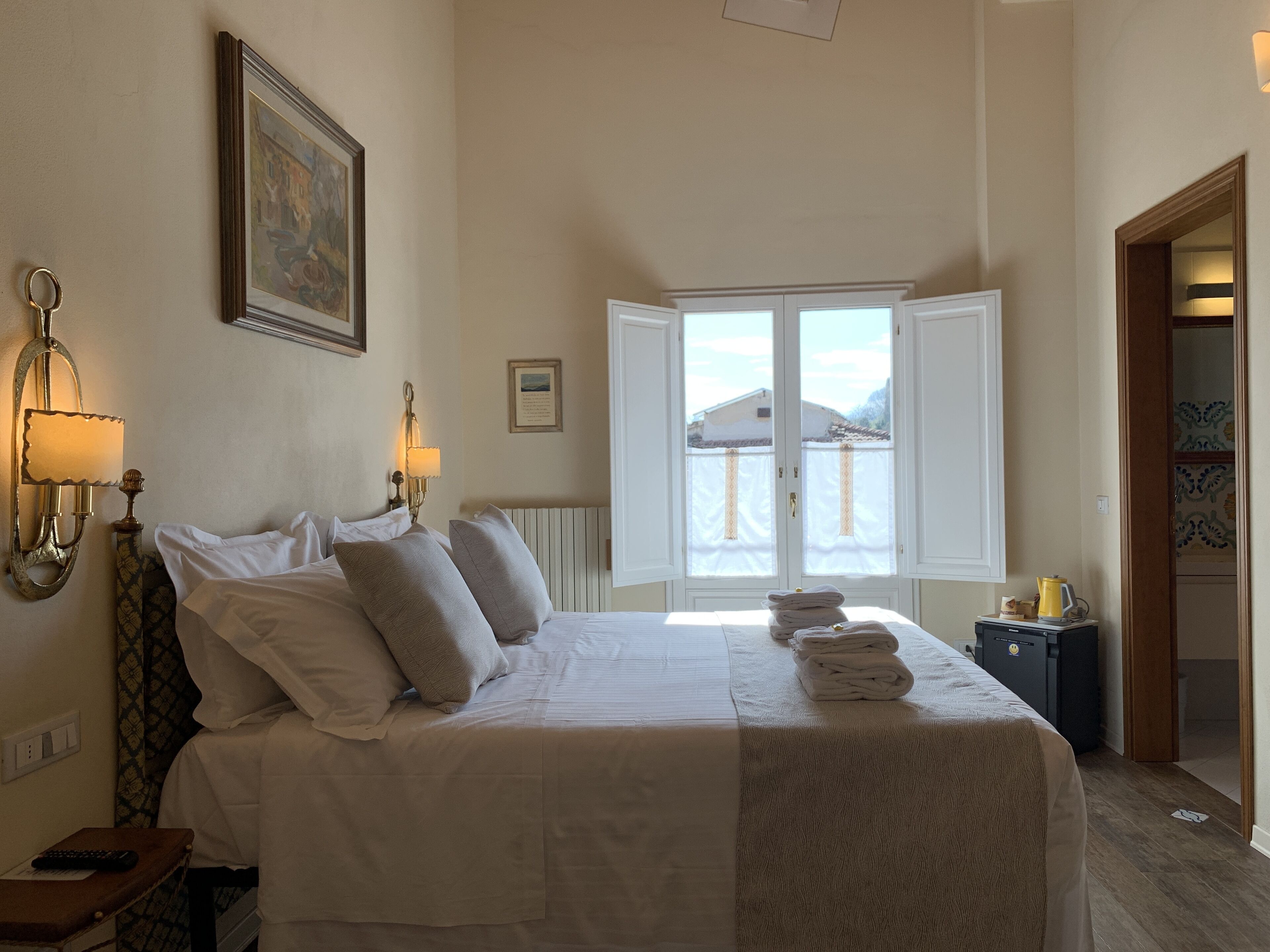 1 bedroom, free minibar, in-room safe, desk