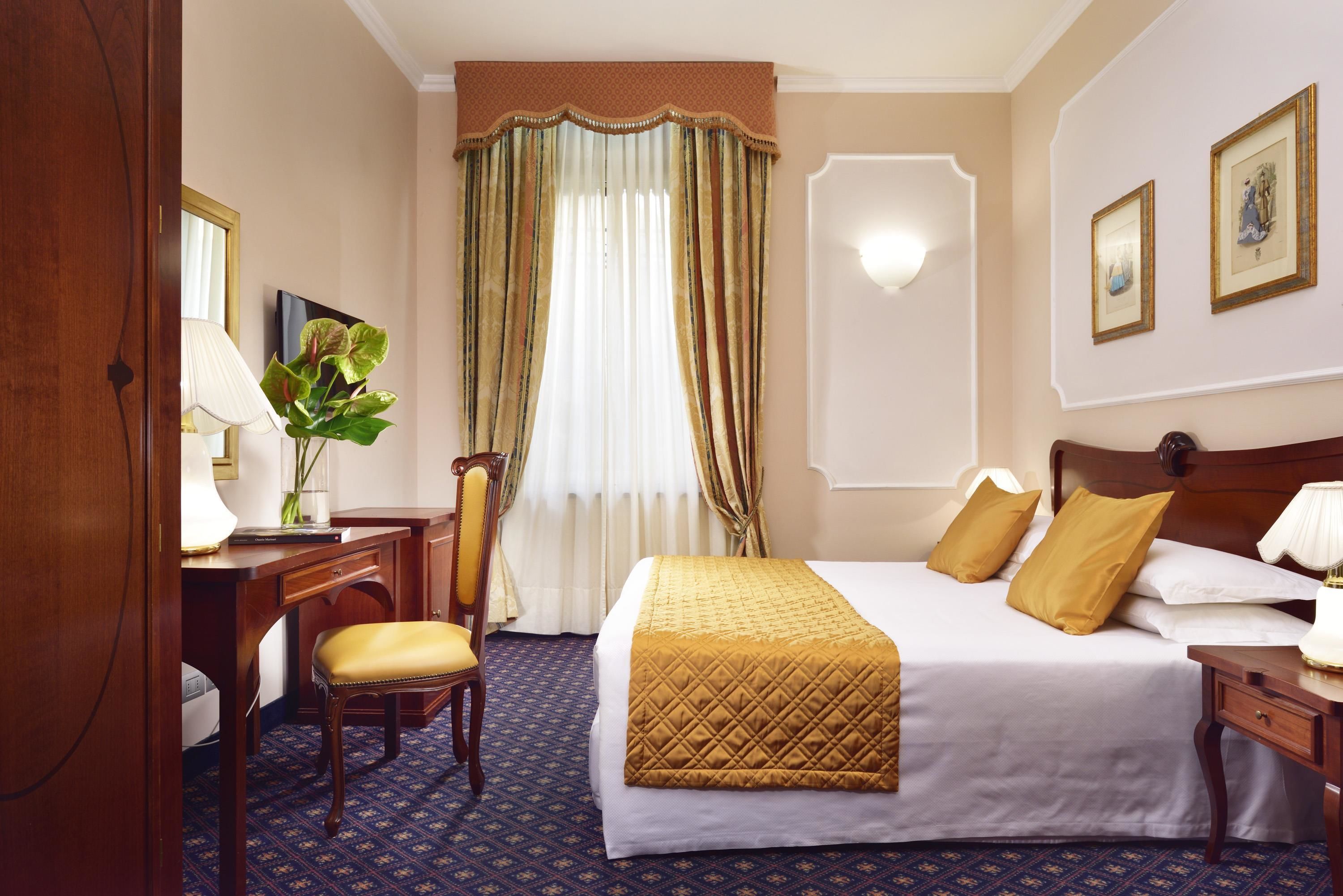 standard double room | minibar, in-room safe, desk, soundproofing