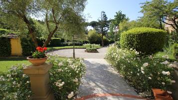 EntrĂ©e de lâhĂ©bergement