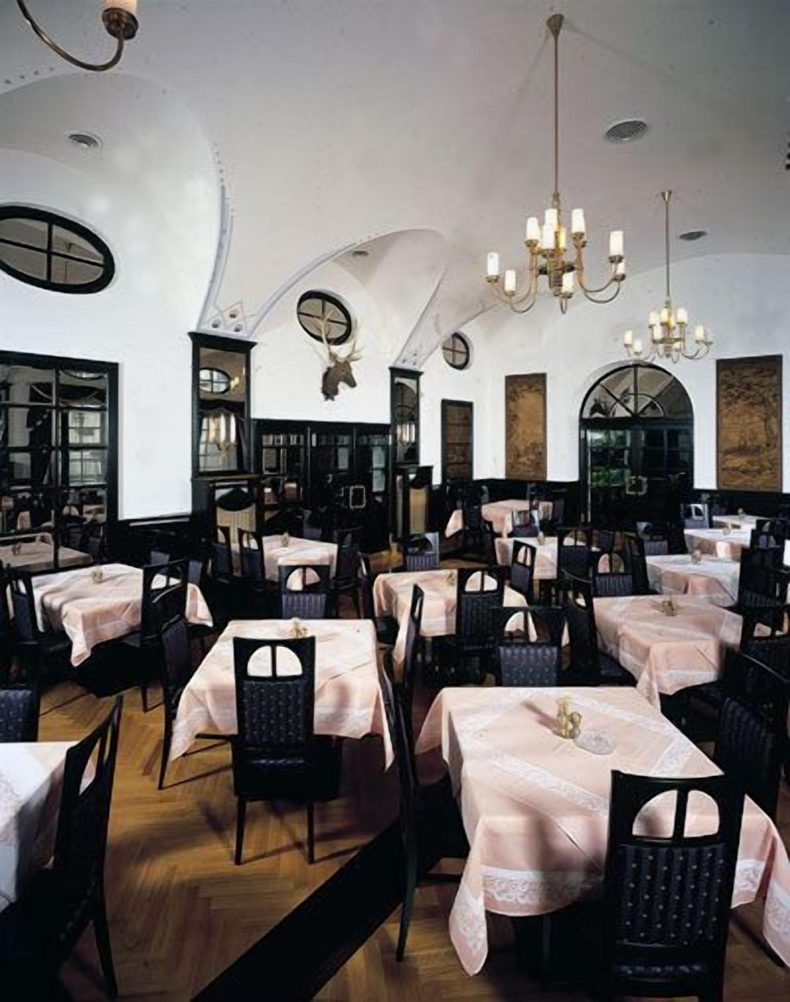 Mittagessen und Abendessen, internationale Küche