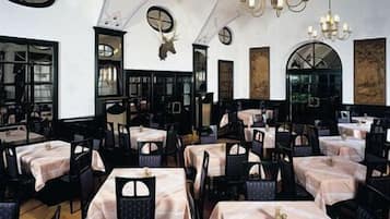 Mittagessen und Abendessen, internationale Küche