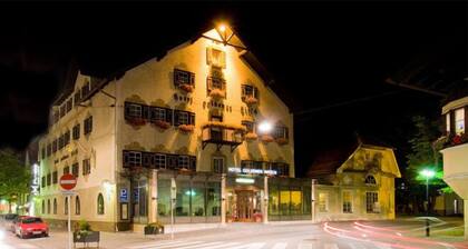 Hotel Goldener Hirsch