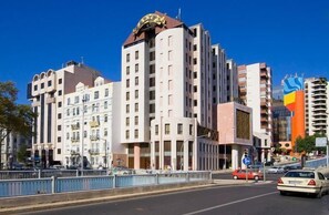 Front of property - Hotel Alif Campo Pequeno (Lisbon)