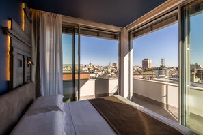 Superior Double Room with View and Balcony | Vue de la chambre