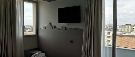 Superior Double Room with View and Balcony | Biancheria da letto di alta qualità, copriletto in piuma, minibar