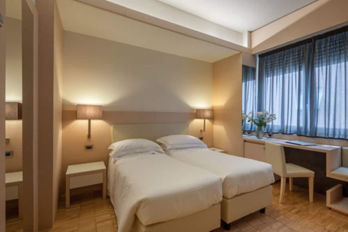 Classic Room, 2 Twin Beds | Premium bedding, down comforters, minibar, in-room safe