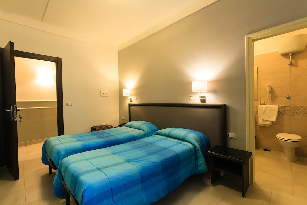 Sábanas italianas Frette, camas Select Comfort y minibar