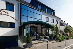 Majoituspaikan julkisivu