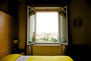 Quarto casal standard, 1 cama de casal | Vista do quarto