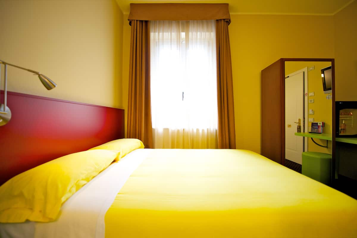 Standard Double Room, 1 Double Bed | In-room safe, desk, free WiFi, bed sheets