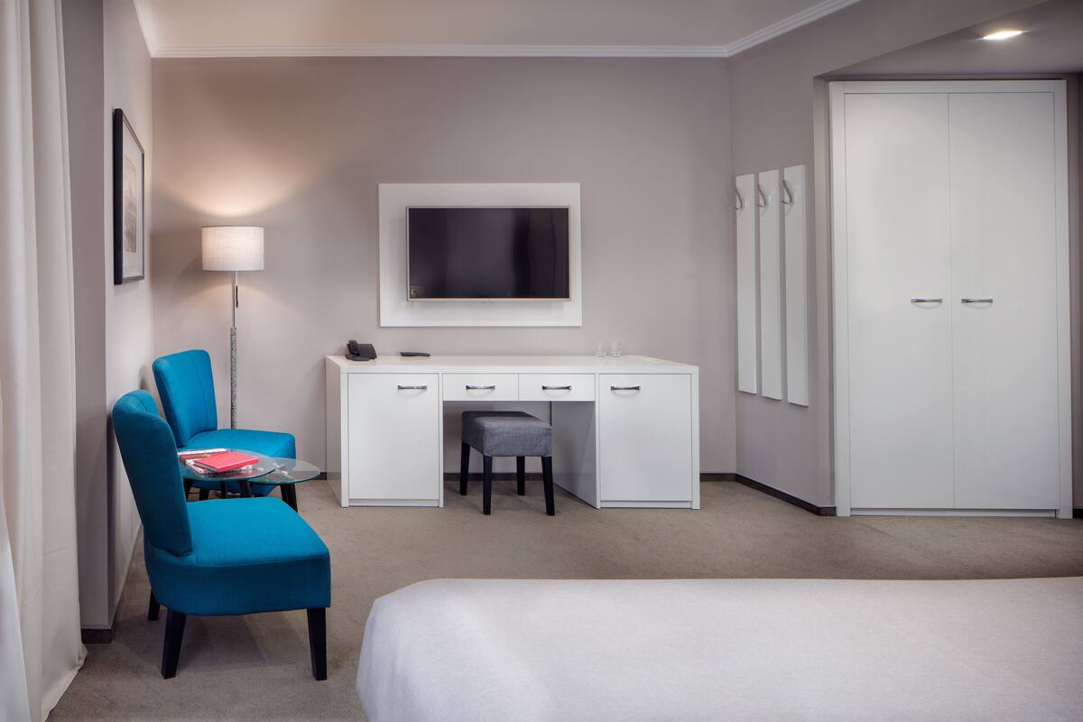 In-room safe, desk, cribs (free), rollaway beds (surcharge)