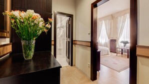 Classic-Doppel- oder -Zweibettzimmer, Nichtraucher | Allergikerbettwaren, Minibar, Zimmersafe, kostenloses WLAN