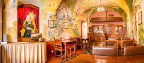 Daily buffet breakfast (CZK 450 per person)
