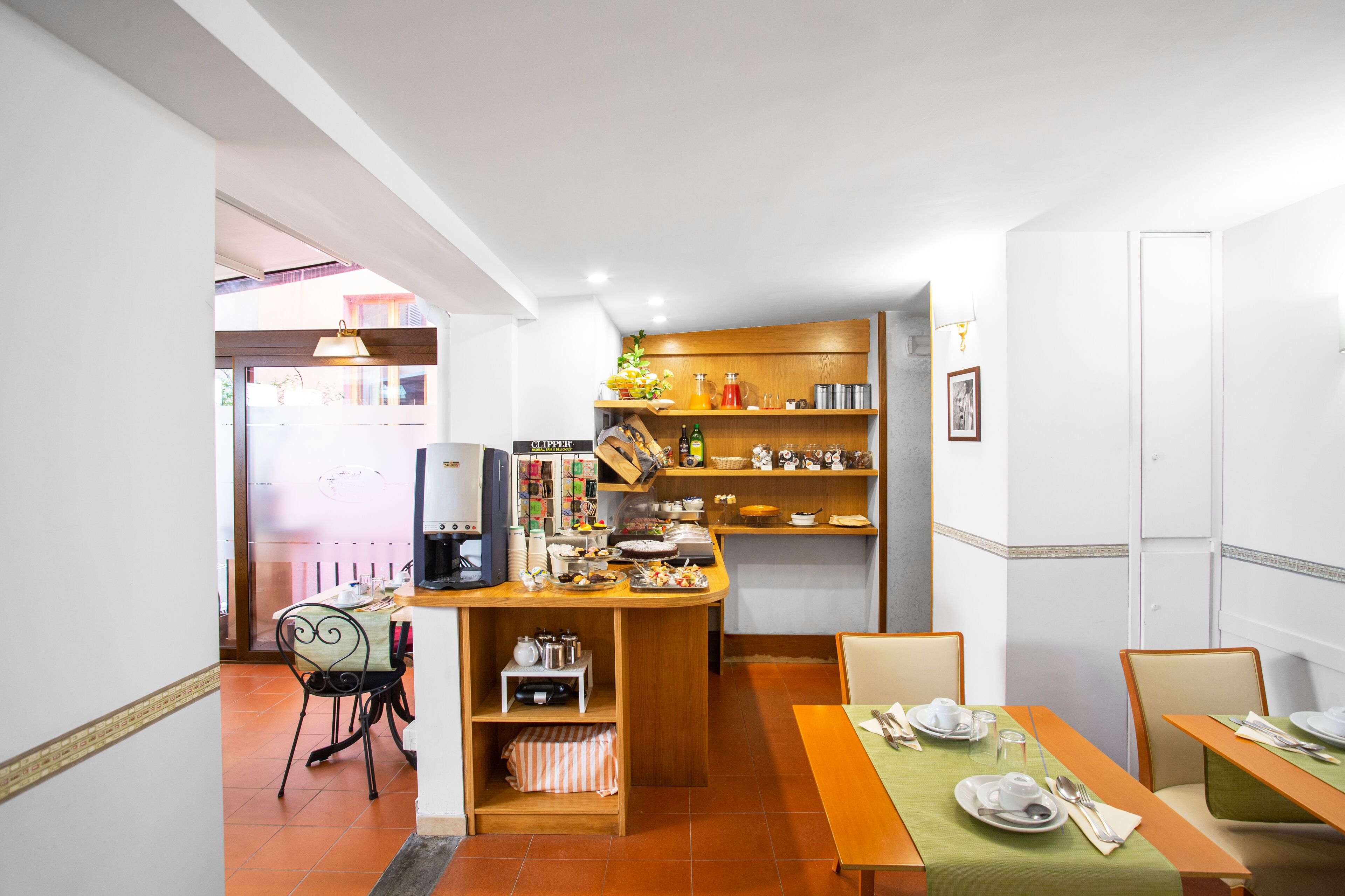 daily continental breakfast (eur 14 per person)