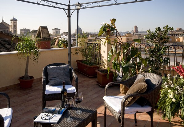 Chambre Double Standard | Coffres-forts dans les chambres, chambres insonorisées, Wi-Fi gratuit