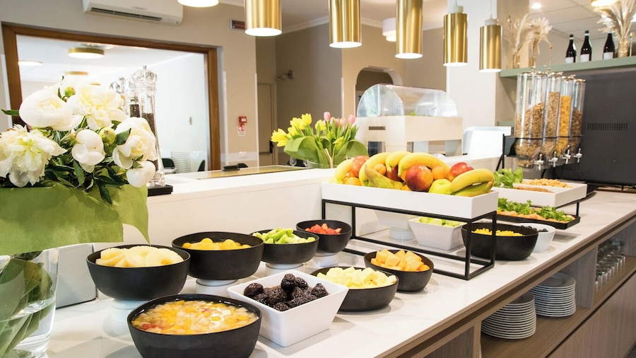 Massimi City Garden Hotel