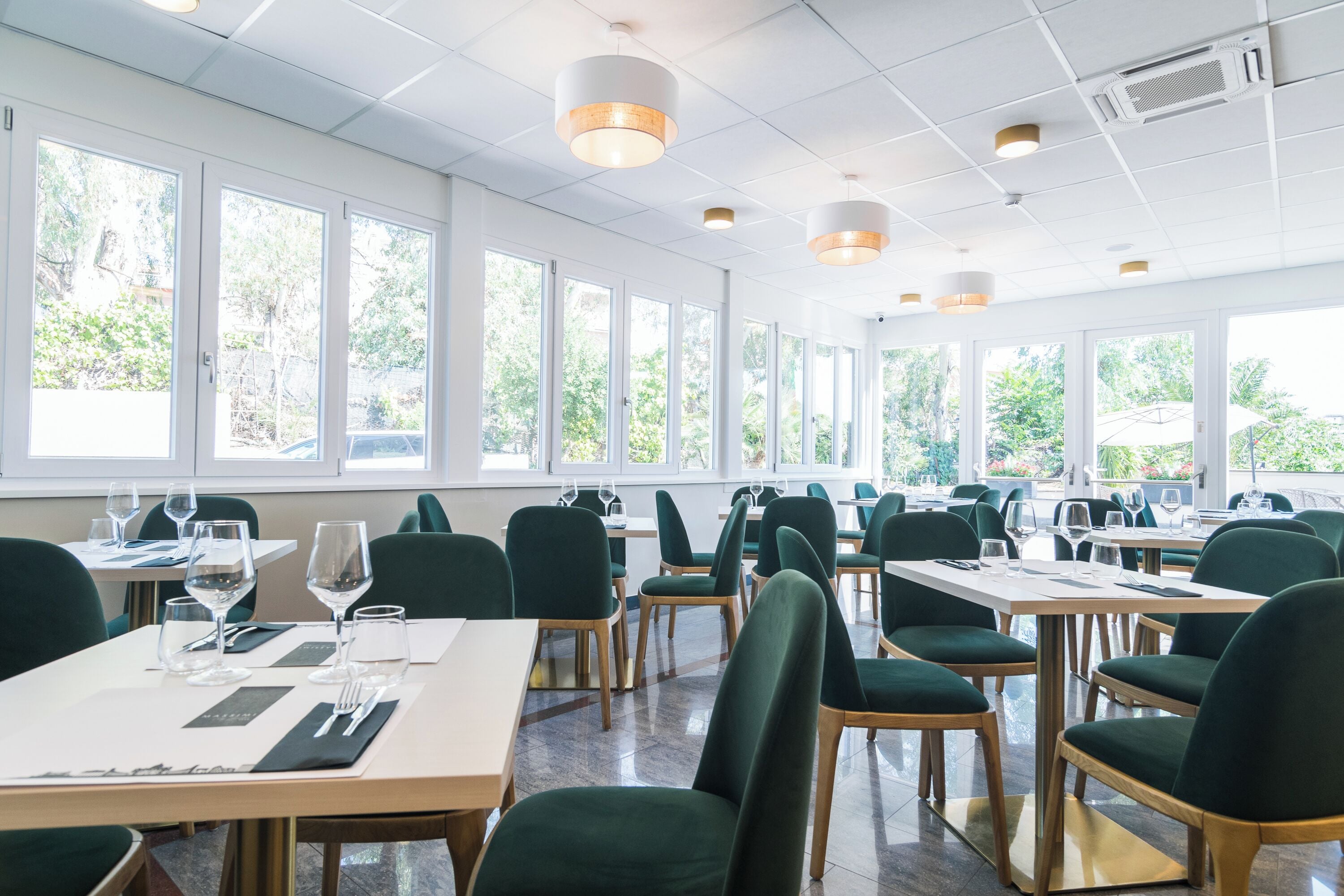 Free daily full breakfast