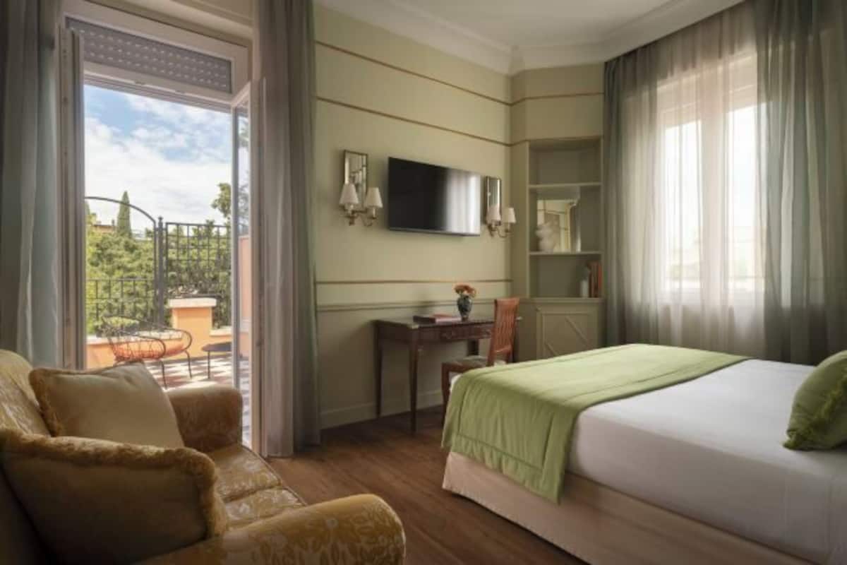 Ropa de cama de alta calidad y minibar