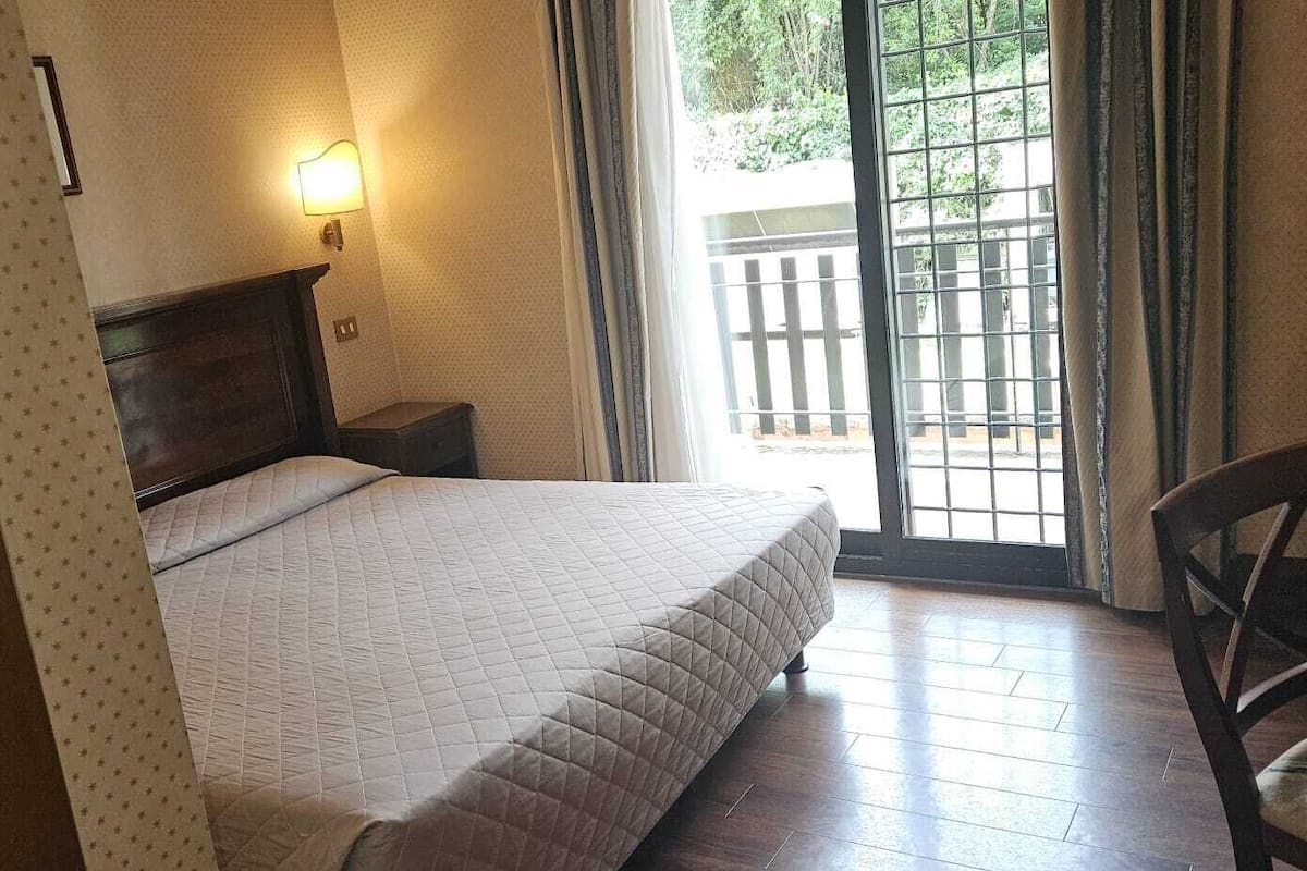 Camera per disabili | Premium bedding, minibar, in-room safe, desk